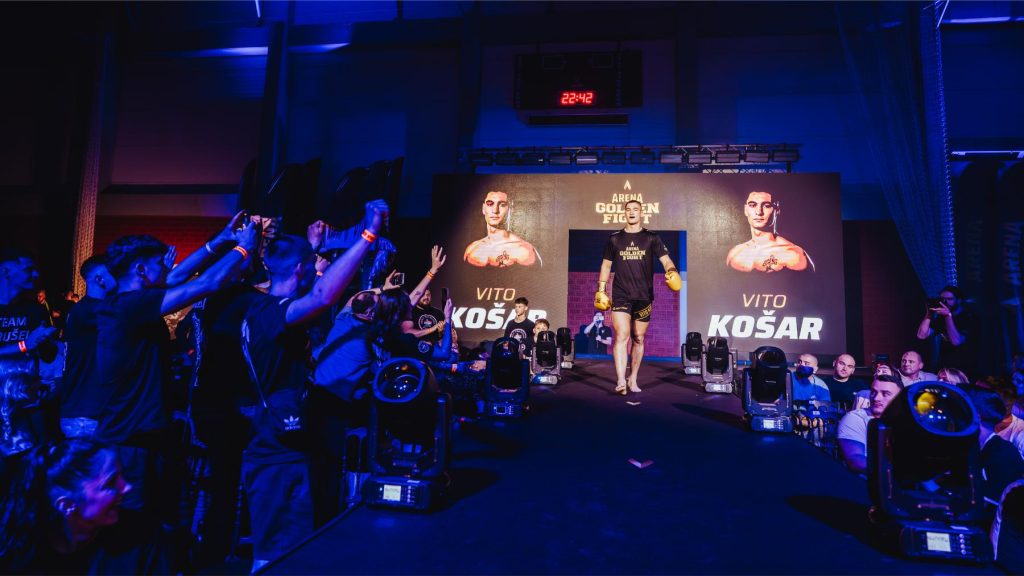 Arena Golden Fight 12 (50)